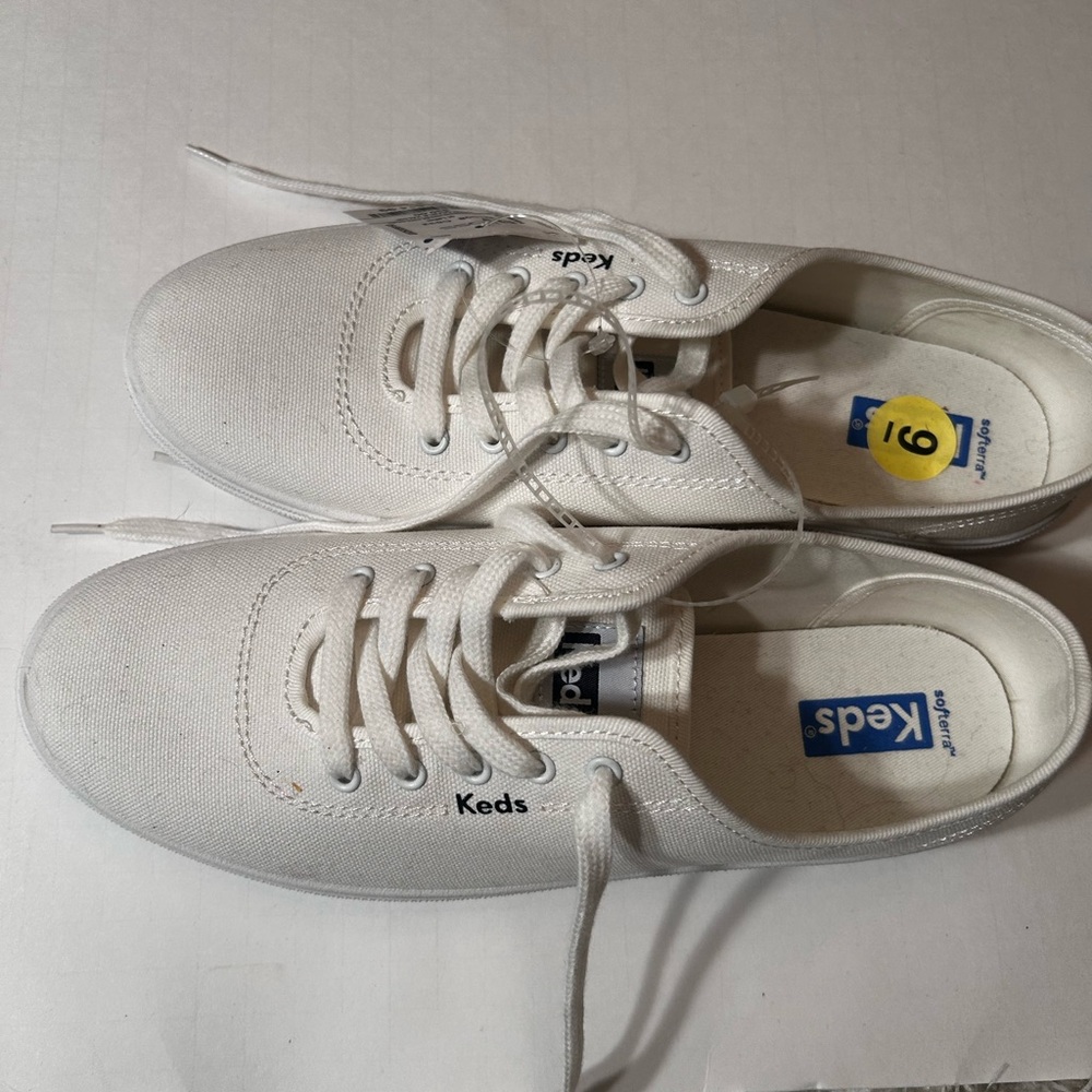 Keds Off-White Canvas Lace-Up Shoes - Picture 2 of 11